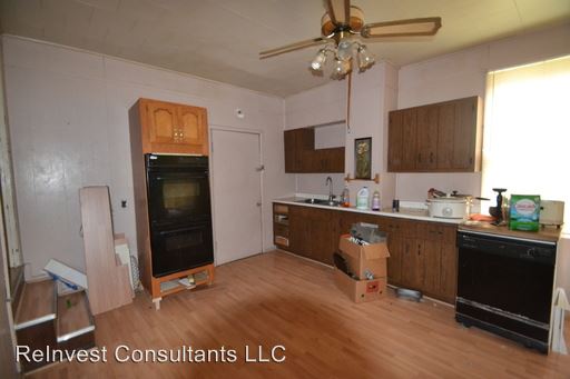 Building Photo - 331 Williams St