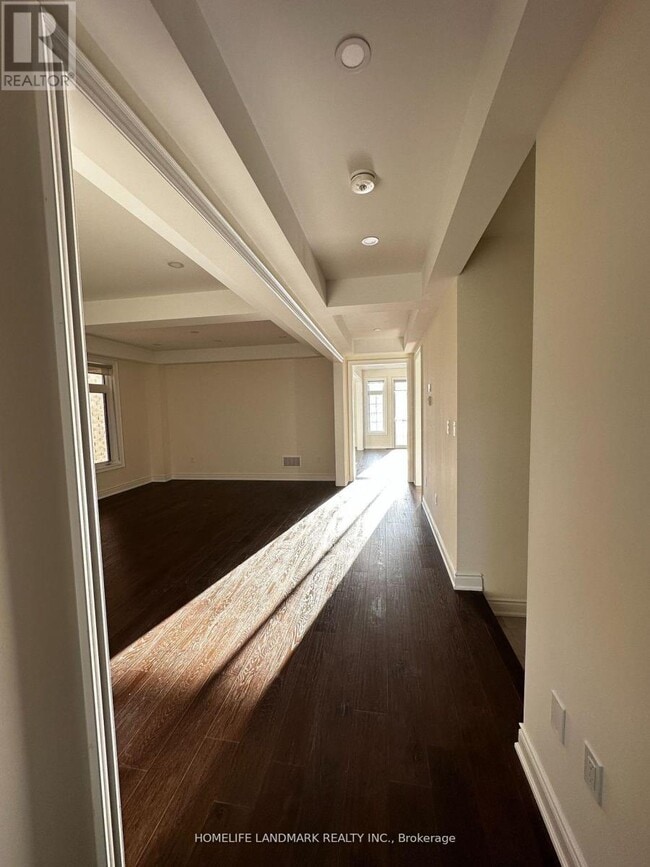 Building Photo - 36 Upbound Ct