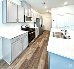 Building Photo - 499 Red Lovebird Ave