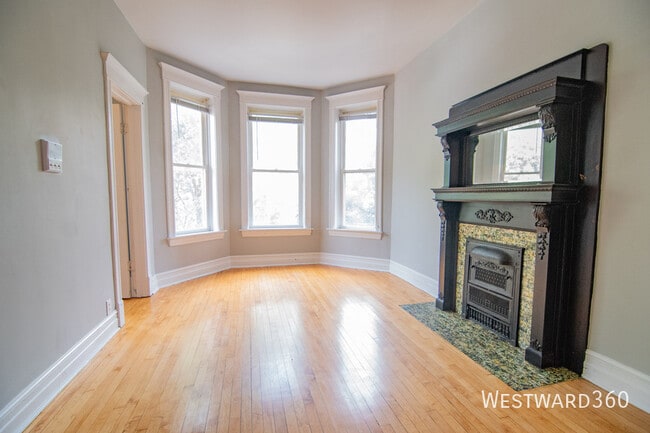 Foto del edificio - 2844 N Whipple St