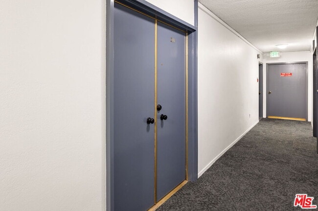 Building Photo - 5625 Windsor Way