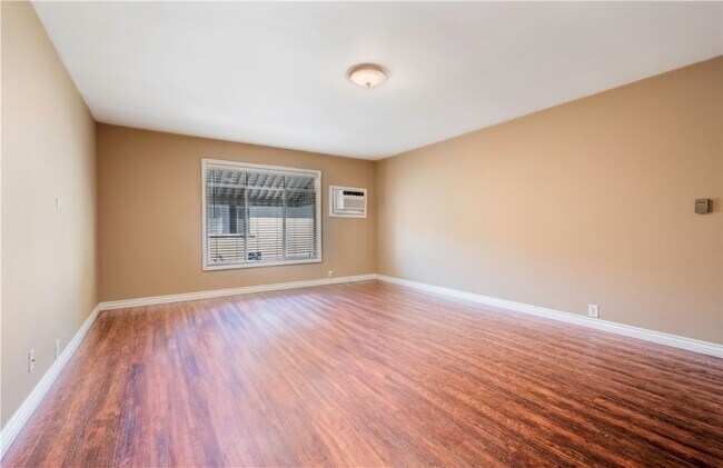 Foto del edificio - 640 E Carson St