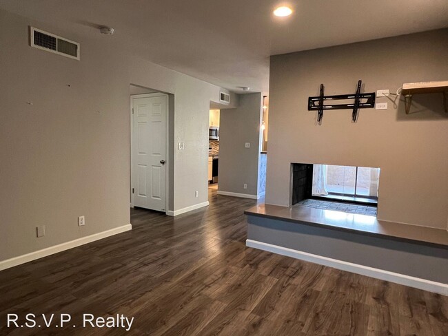Building Photo - 1 br, 1 bath House - 7502 E. Thomas Rd., #204