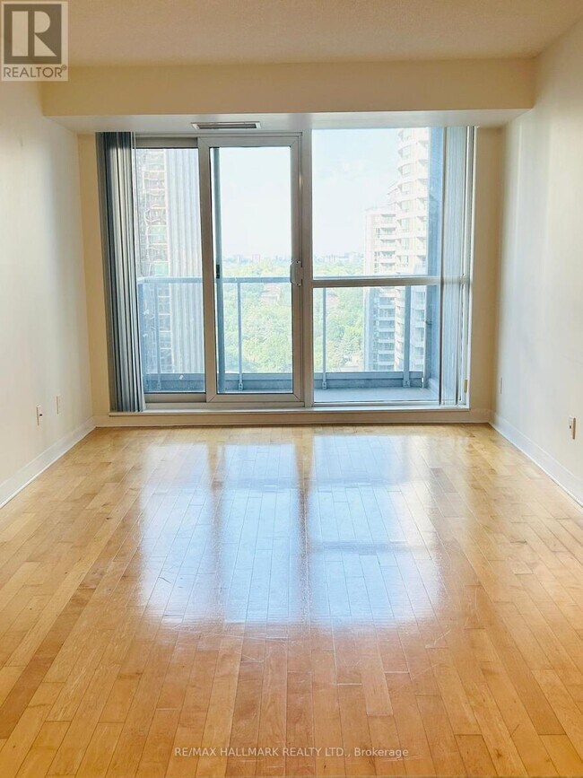 Photo du bâtiment - 2907-4968-4968 Yonge St