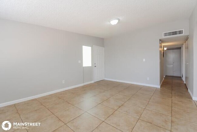 Foto del edificio - 3242 S Champlain Ave, Tucson, AZ 85730