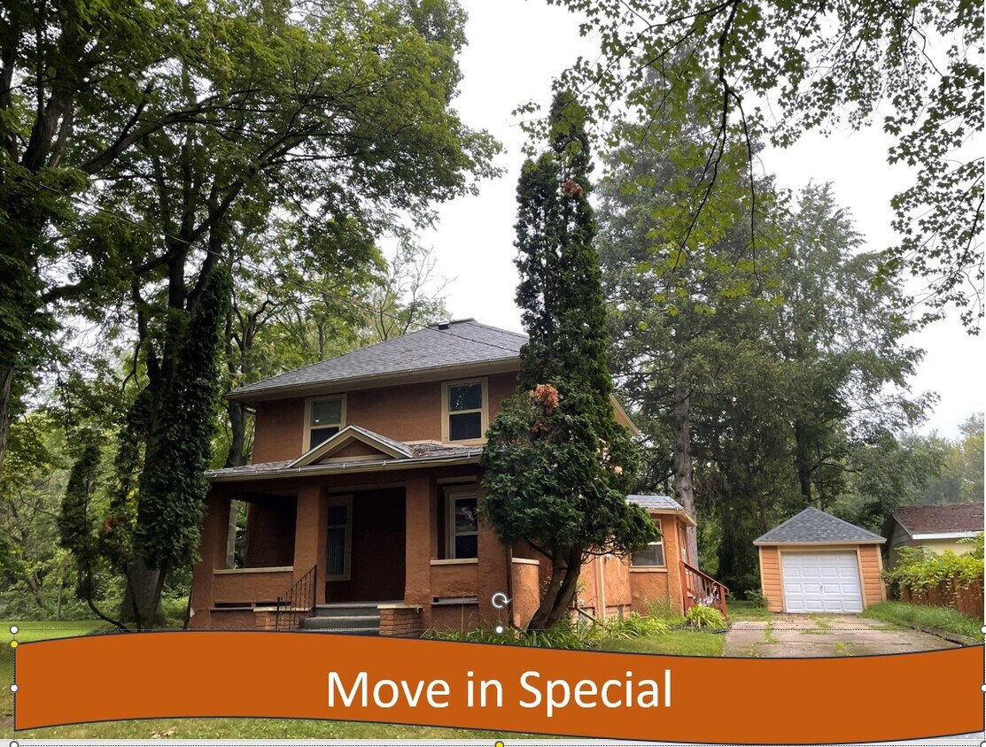 508 W Chestnut St, Albion, MI 49224 House Rental in Albion, MI