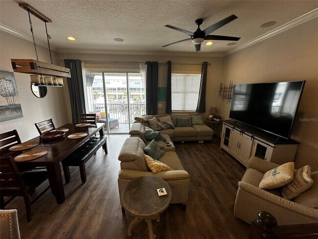 Foto del edificio - 6072 Moorings Dr S