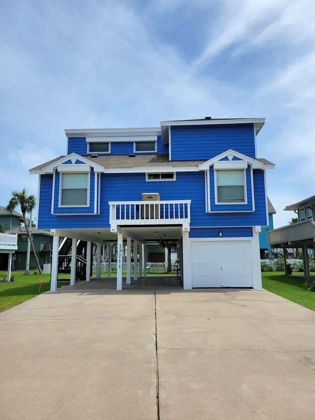 13711 Pirates Beach Blvd, Galveston, TX 77554 House Rental in Galveston, TX