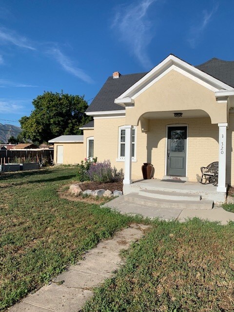 Building Photo - 320 N 600 E