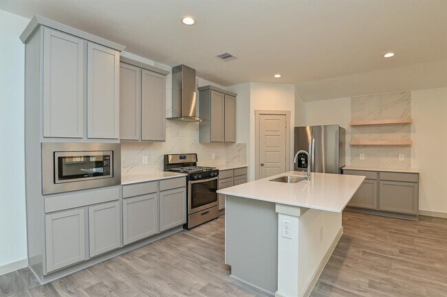 Foto del edificio - 3015 Stamford Hl Ln