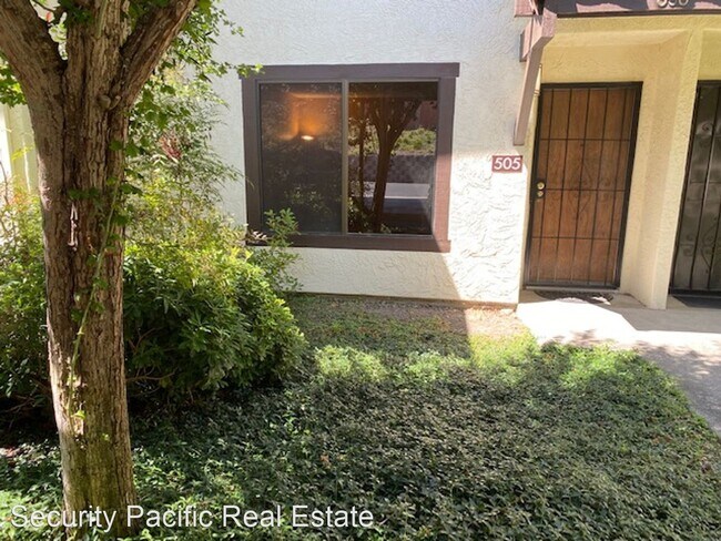 Building Photo - 2 br, 1.5 bath House - 505 Del Valle Cir