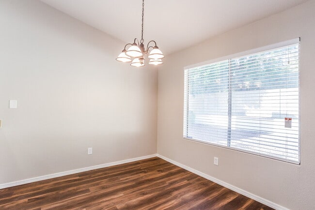 Foto del edificio - 19926 N 69th Ave