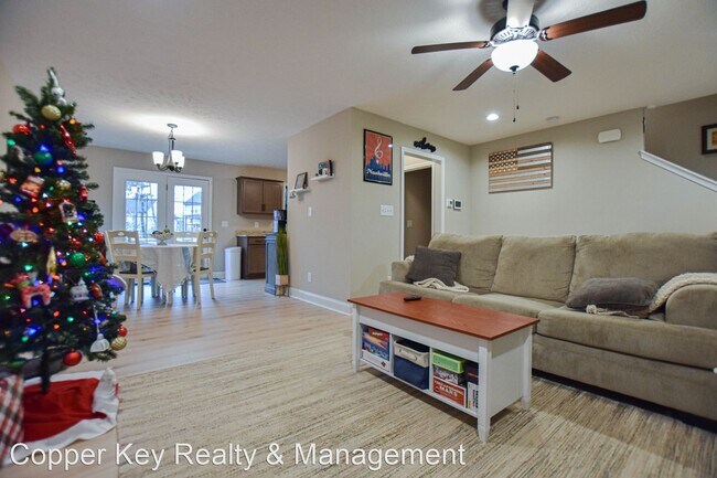 Building Photo - 4 br, 2.5 bath House - 195 Bonnell Drive