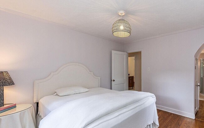 Foto del edificio - 2922 Oberlin Rd