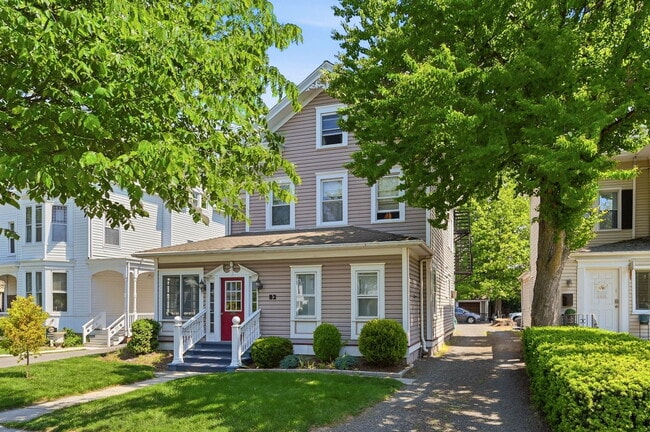 Building Photo - 82 Maple Ave