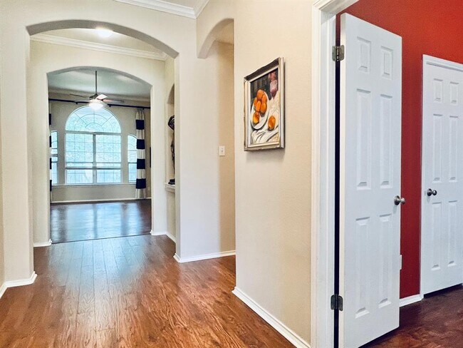 Foto del edificio - 2323 Little Elm Trail