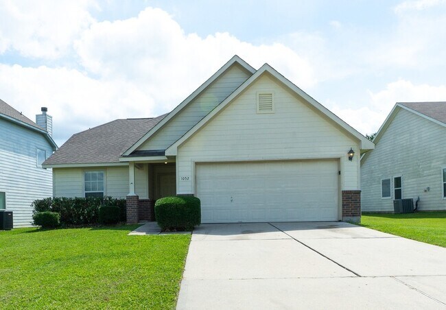 Building Photo - 1052 Windy Grove Ln