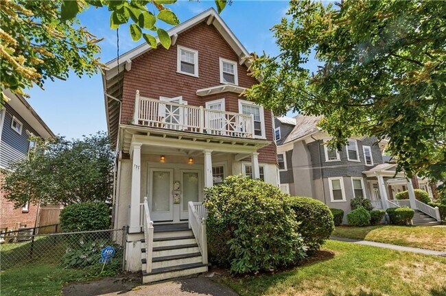Foto del edificio - 157 Irving Ave