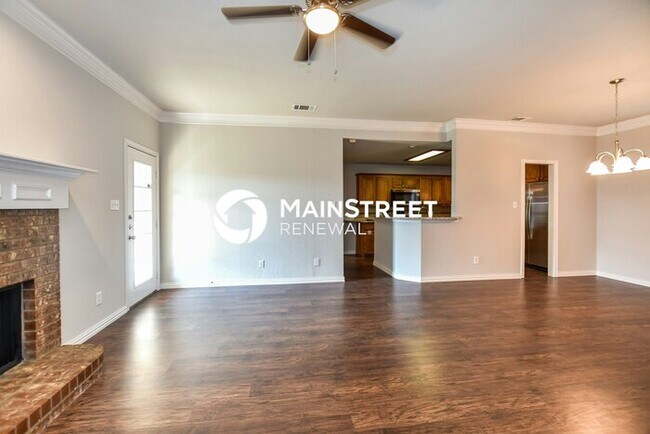 Building Photo - 3 Bedroom Pet-Friendly Home in Red Oak, TX with Main Street Renewal