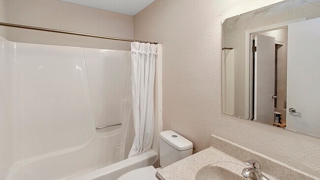 Foto del edificio - 1613 Lyndhurst Dr