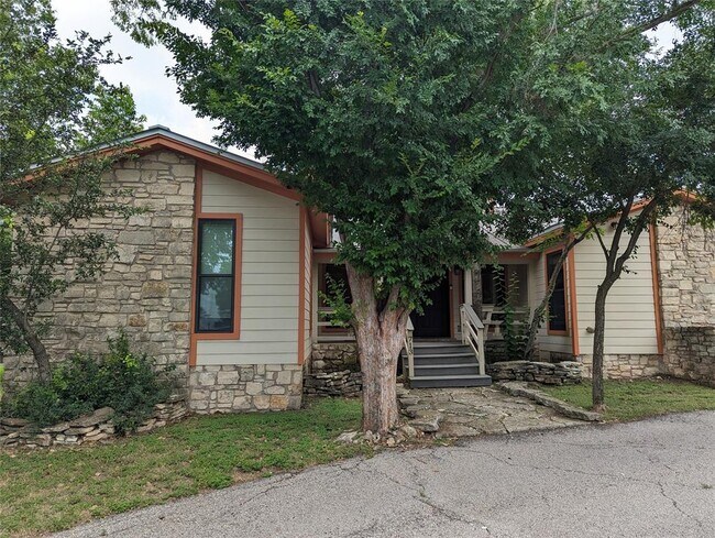 Building Photo - 6408 Forest Hills Dr