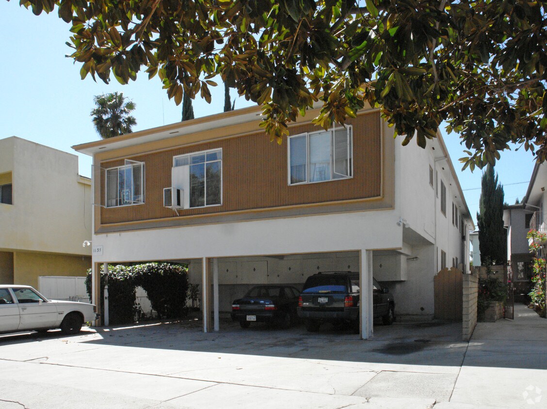 Primary Photo - 1135 S Sherbourne Dr