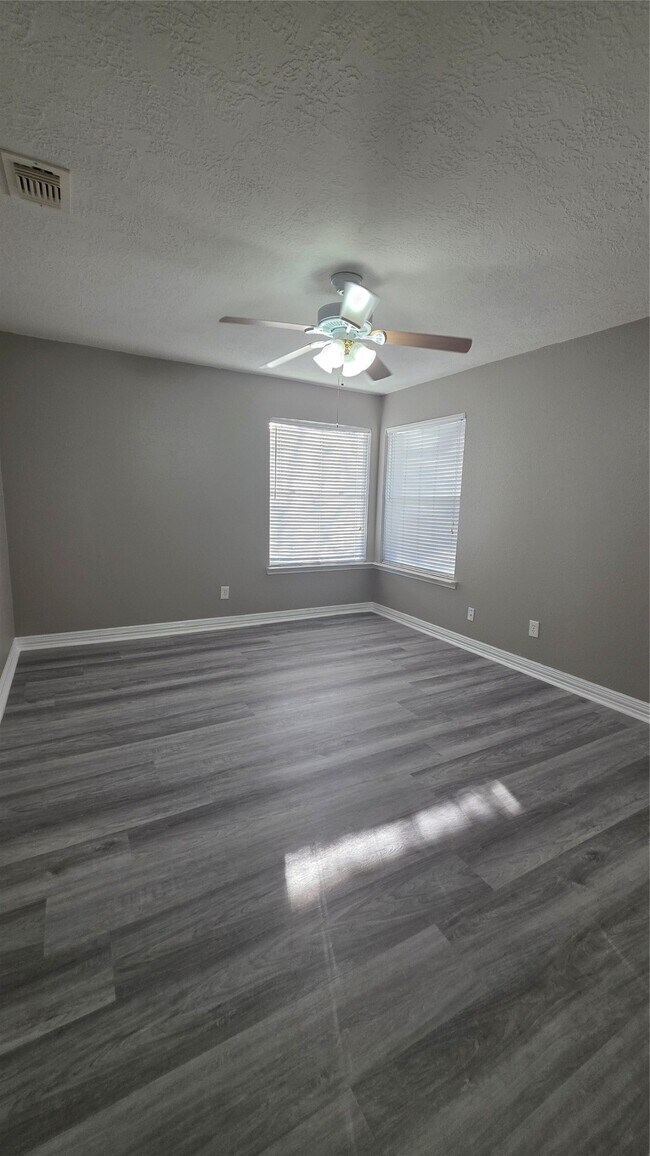 Foto del edificio - 16403 Salinas Ln