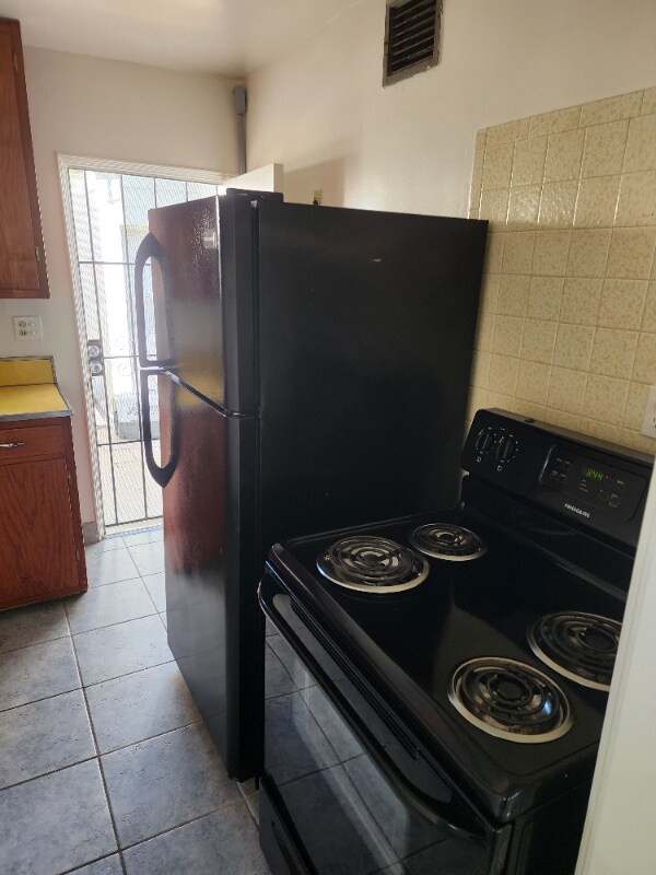 Building Photo - 1205 N Palo Verde Blvd