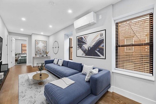 Building Photo - 153 E 26th St