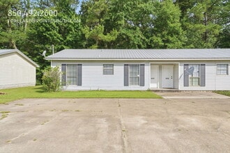Building Photo - 6415 Schoel Ln