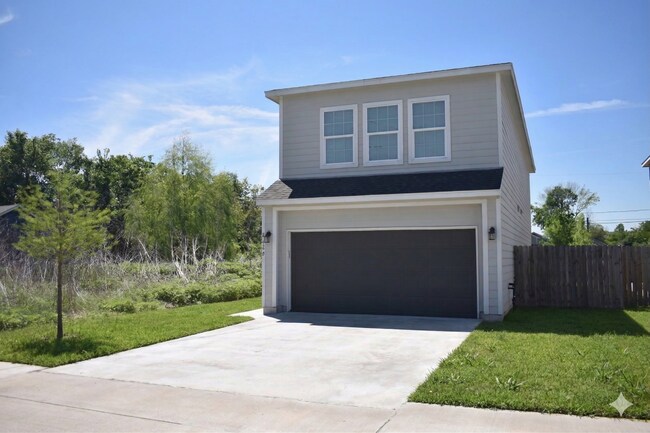 Fachada de la casa desde la calle Blue. - 7952 Blue St