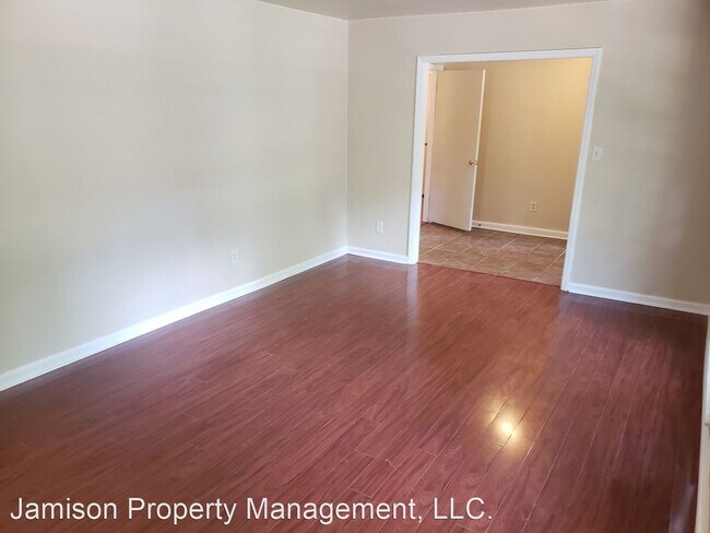 Building Photo - 3 br, 2 bath House - 814 Pineborough Rd