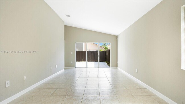Foto del edificio - 8743 SW 213th Ln