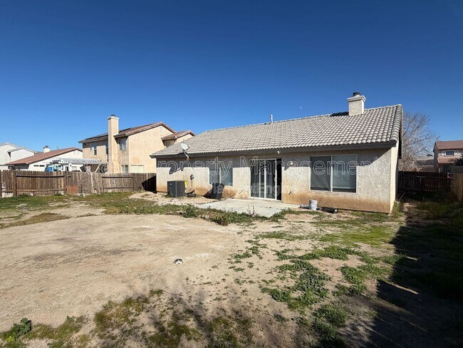 Foto del edificio - 14554 Monterey Pl