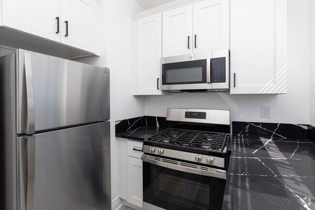 Estudio en esquina en el primer piso - Villa D' Roga LLC