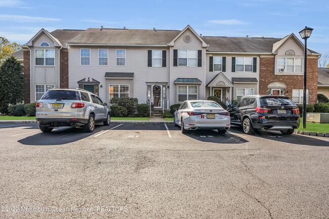 Foto del edificio - 90 Cranbrook Ct
