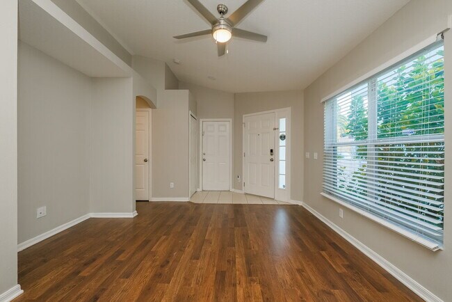 Building Photo - 8618 Hawbuck St