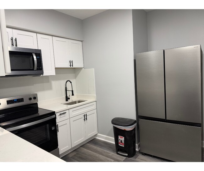 Foto del edificio - 3718 E Lombard St