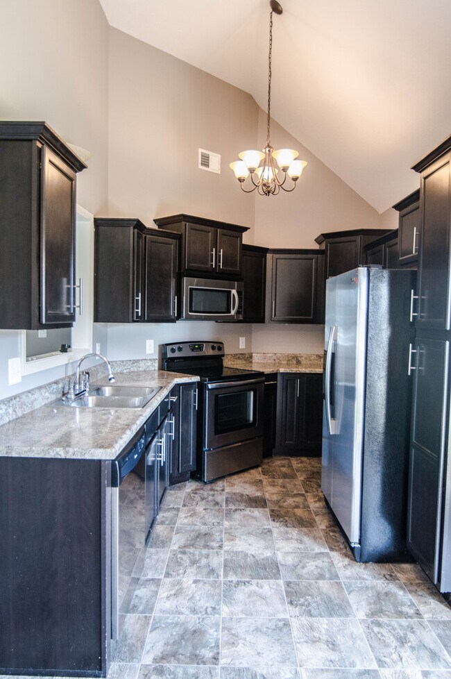 Building Photo - Pet Friendly Ranch Home!