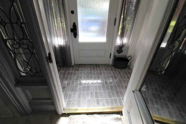 Foto del edificio - 800 Monroe Ave