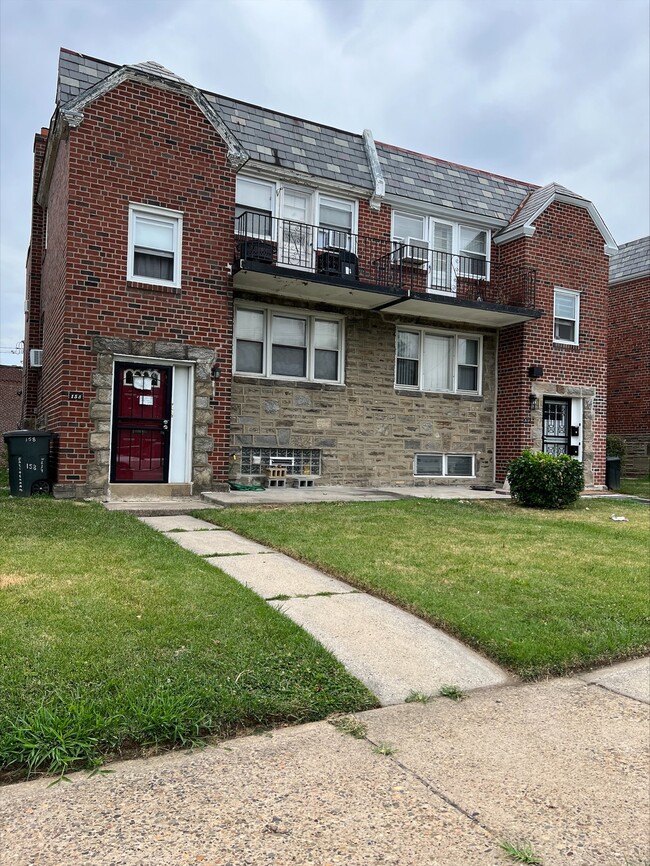 Front Walkway - 158 W Cheltenham Ave