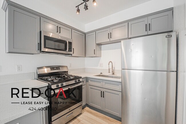 Foto del edificio - 10239 Western Ave