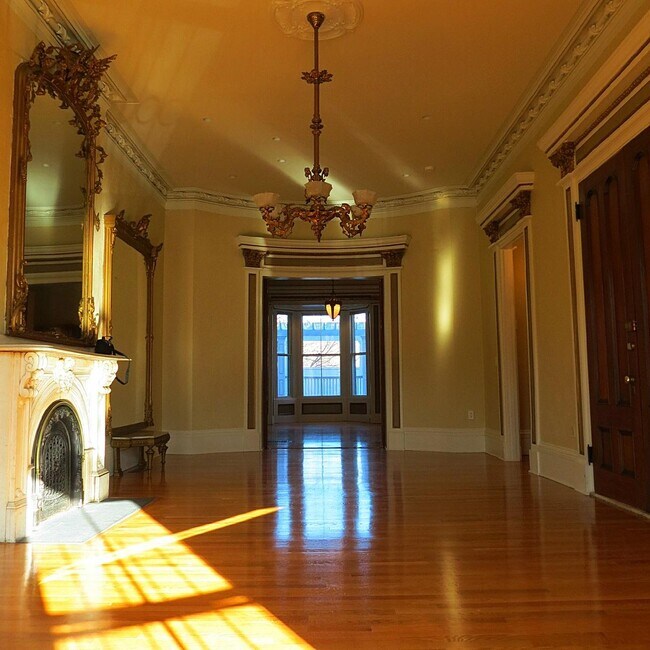 Building Photo - 542 Massachusetts Ave