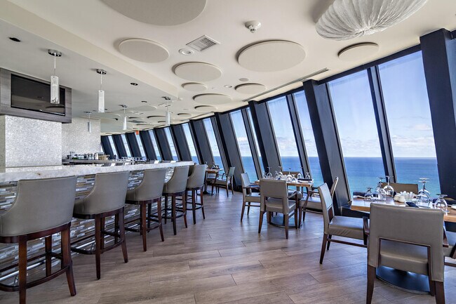 Building Photo - 3000 N Ocean Dr