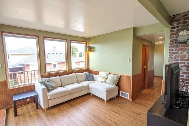 Foto del edificio - 3022 Federal Ave