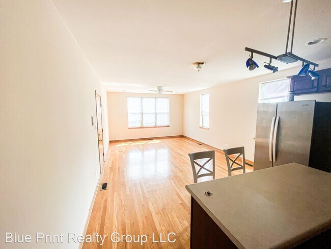 Foto del edificio - 3 br, 2 bath House - 6220 S. Kenwood  Unit 2s