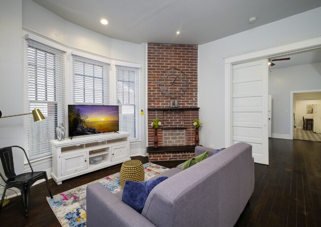 Foto del edificio - 118 Delaware St