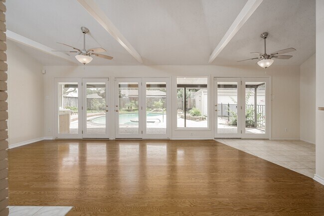 Foto del edificio - 10631 Del Monte Dr