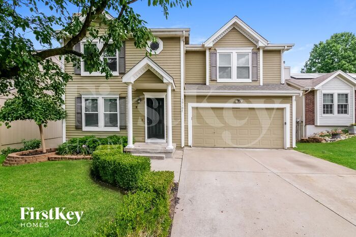 Foto principal - 5010 Northeast 63rd Street