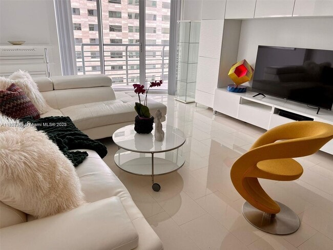 Building Photo - 335 S Biscayne Blvd